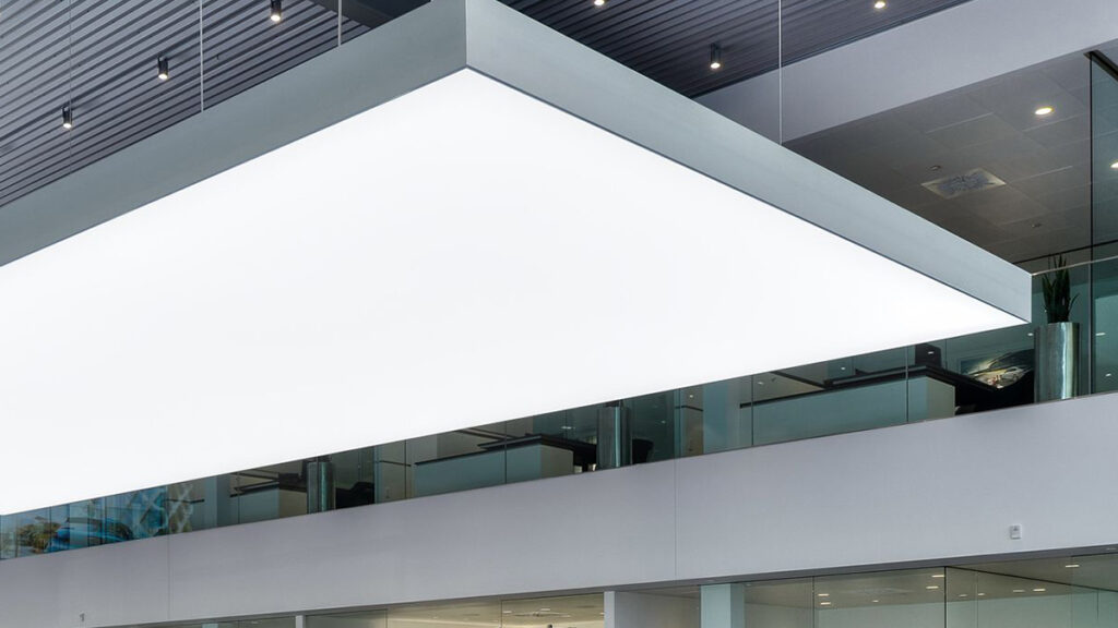 سقف بريسول بإضاءة LED للمساحات الداخلية