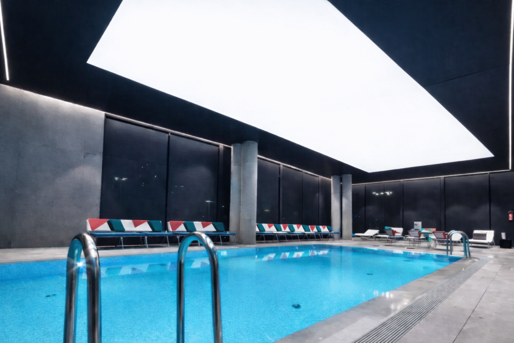 السقف الفرنسي المشدود